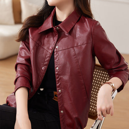 Giacca corta in pelle stile camicia da donna