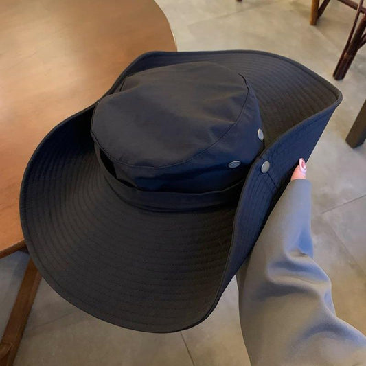 Cappellino con visiera larga 12 cm e protezione UV