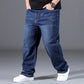 Jeans dritti elasticizzati e larghi alla moda