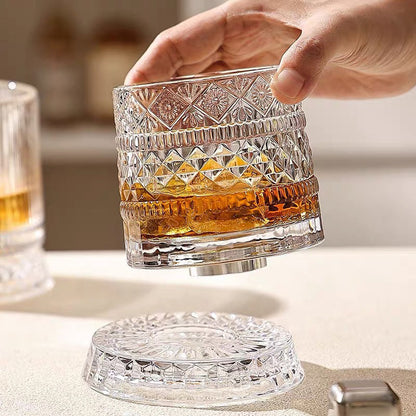🥃Bicchiere da Whisky Girevole a 360° – Vetro Senza Piombo 300ml, Base Stabile, Motivi in Rilievo 3D – 7 Stili, Ideale per Whisky, Bourbon & Cocktail 💯✨