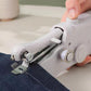 🧵 Mini Macchina da Cucire Elettrica Portatile – Ripara Vestiti, Crea Progetti Fai-da-Te & Cuce in Viaggio | 3 Velocità | Tessuti Sottili & Spessi | Kit Accessori Incluso ✨