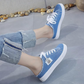 👟SCONTO DEL 50% ORA! 👖 Scarpe da ginnastica mule in denim da donna: facili da indossare, con suola comoda e perfette per un look estivo casual ☀️