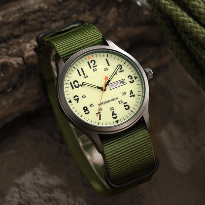 ⌚ Orologio al Quarzo da Uomo con Quadrante Luminoso | Glow al Buio e Leggibile al Sole 🌟 | Resistente all'Acqua 30 m 💧 | Cinturino in Nylon o Silicone 🎨 | 42 mm, Stile Classico 👔