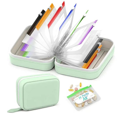 💊💼 Organizer Portapillole a Raccoglitore – 14 Bustine A8 con Codice Colore, Custodia PU Impermeabile, 3 Anelli Metallo, 14x11x6cm – 2 Colori, Pianificazione 7-14 Giorni ✨