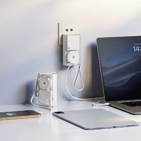 ⚡🔋 Power Bank 3 in 1 con Ricarica Rapida & Cavo Integrato – Design Trasparente Ispirato al Vinile, Cinturino da Polso, Compatto & Tascabile – 2 Colori: Bianco & Rosa ✨🎙️